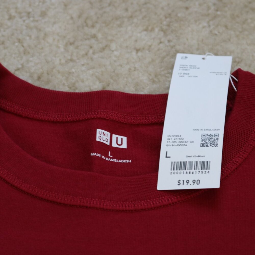 Uniqlo Men's Crewneck Short Sleeve T-Shirt - Crimson Red - Picture 2 of 2